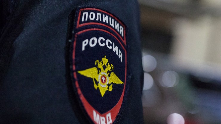 В Твери полицейские разыскивают мужчину, напавшего с битой на детей - новости ТИА