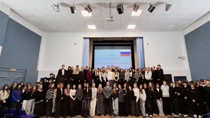 В учебных заведениях Тверской области проходят встречи с героями СВО - новости ТИА