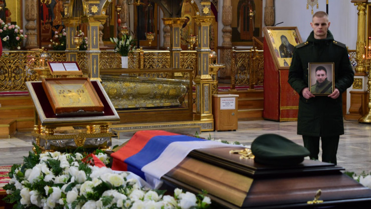 В Твери прошли похороны погибшего на СВО мобилизованного Виктора Петрова - новости ТИА
