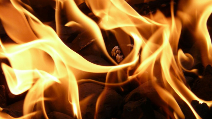 В Тверской области женщина дотла сожгла чужой дом - новости ТИА