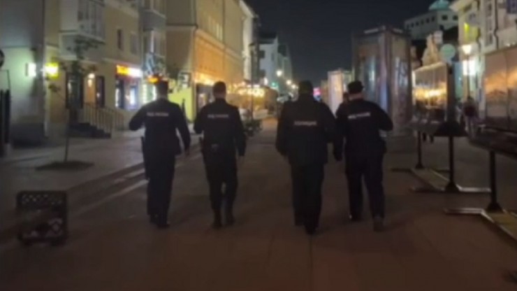 Паленая водка и наркотики: полиция провела масштабный рейд в Твери - новости ТИА