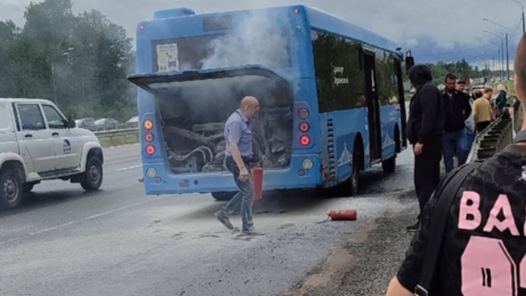 В "Верхневолжском АТП" прокомментировали ситуацию с возгоранием автобуса - новости ТИА