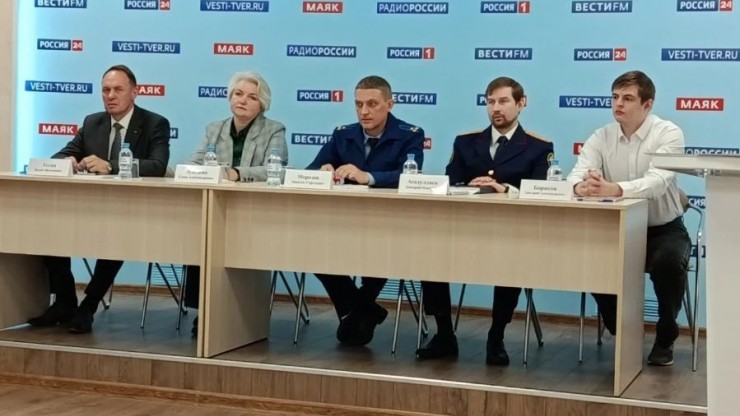 В Твери эксперты рассказали, как не попасть на "крючок" дистанционных мошенников - новости ТИА