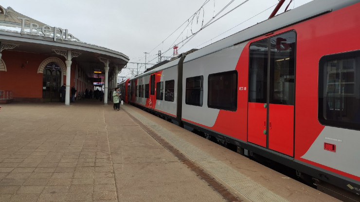 В Твери из-за скандальной пассажирки задержали поезд Кисловодск-Санкт-Петербург - новости ТИА
