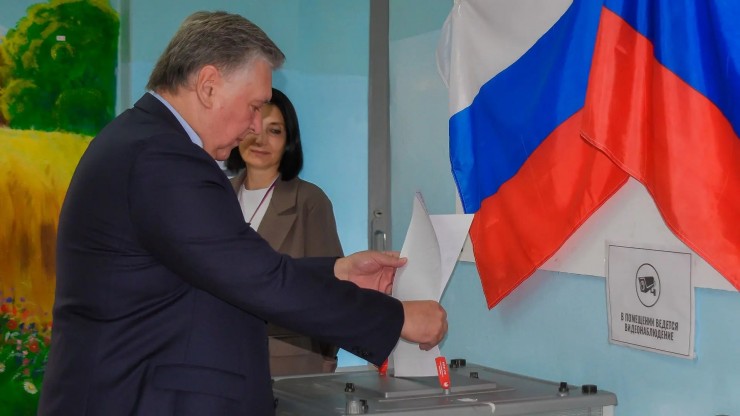 Глава города Твери Алексей Огоньков принял участие в голосовании - новости ТИА