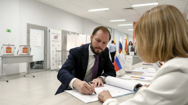 Виталий Королев проголосовал на выборах в Тверской области в первый день - новости ТИА