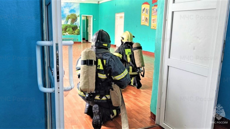 В Твери прошли учения пожарных в школе №36 - новости ТИА