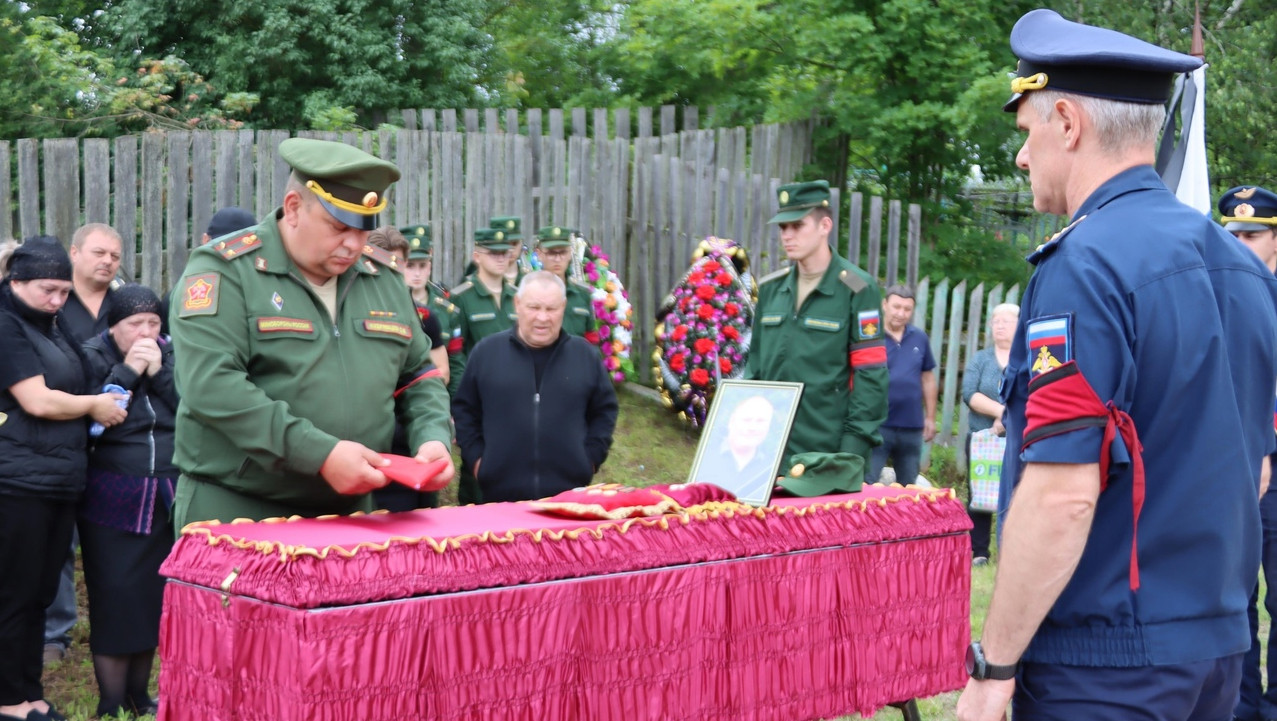 В Тверской области простились с погибшим в ходе СВО Павлом Помозовым - ТИА