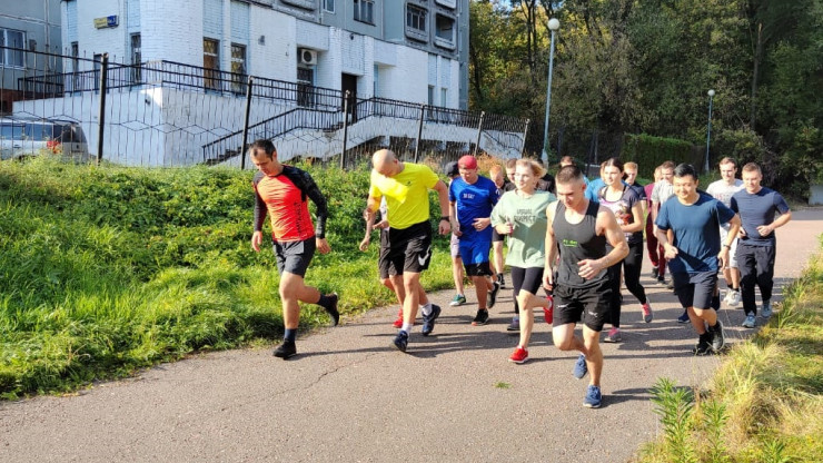 В Твери сотрудники уголовно-исполнительной системы пробежали "Кросс памяти" - новости ТИА