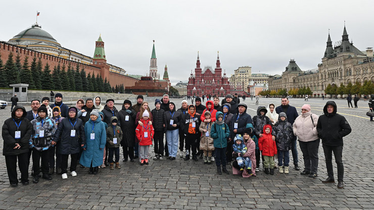 Тверская семья Поспеловых приняла участие в церемонии награждения в Москве - новости ТИА