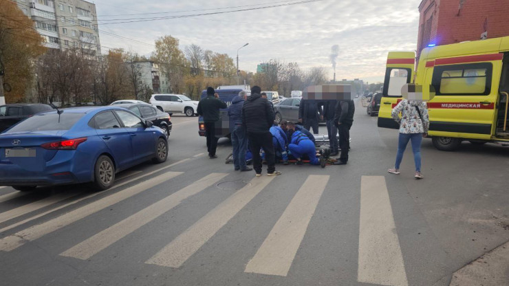 В Твери на "зебре" сбили пенсионера - новости ТИА