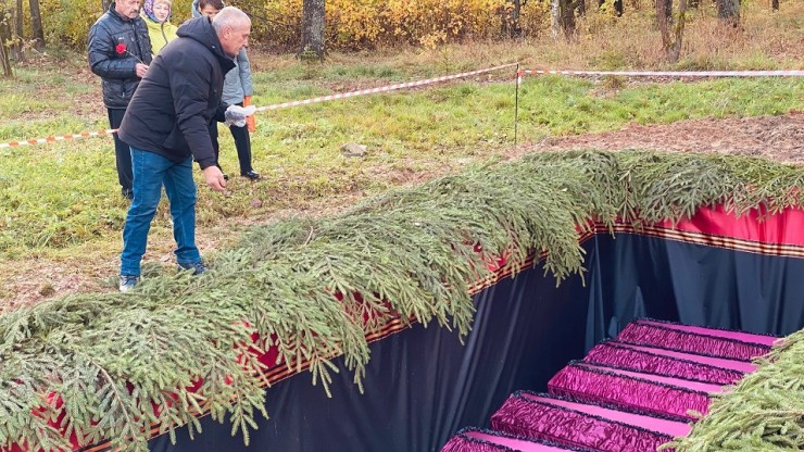 В деревне под Тверью перезахоронили останки 62 красноармейцев - новости ТИА