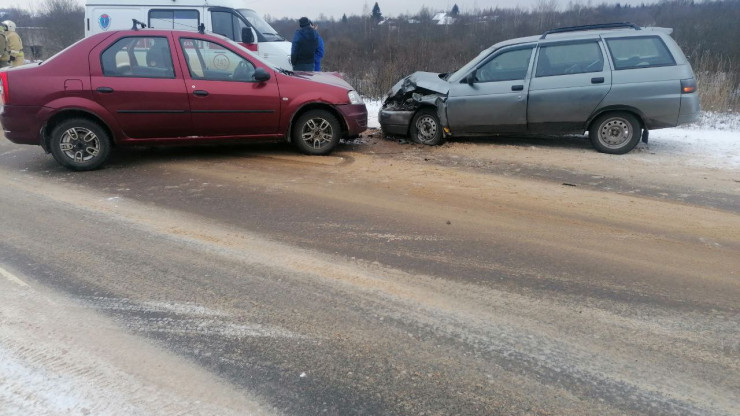 В Тверской области в столкновении двух машин пострадали два пассажира - новости ТИА