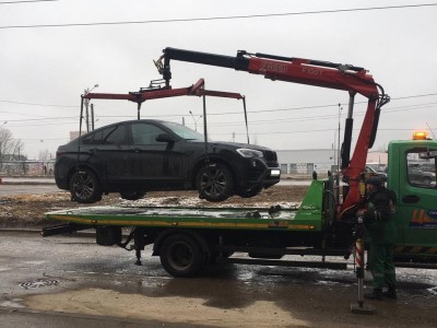 Задолженность тверской пары за тепло привела к аресту BMW X3 - Новости ТИА