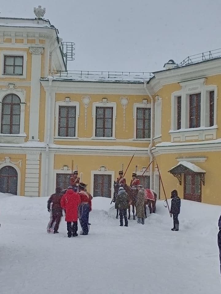 Тверь снята. Путевой дворец Тверь 2021. Путевой дворец Тверь в 90х. Путевой дворец Тверь пандус. Тверской дворец в фильме Союз спасения.