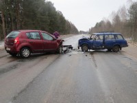 В Тверской области 74-летний водитель выехал на встречку и устроил ДТП с одним погибшим и тремя пострадавшими - Новости ТИА