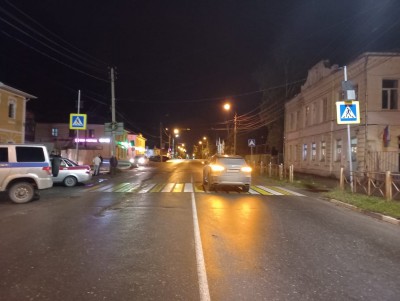 В Тверской области на пешеходном переходе водитель Lexus сбил мужчину - Новости ТИА