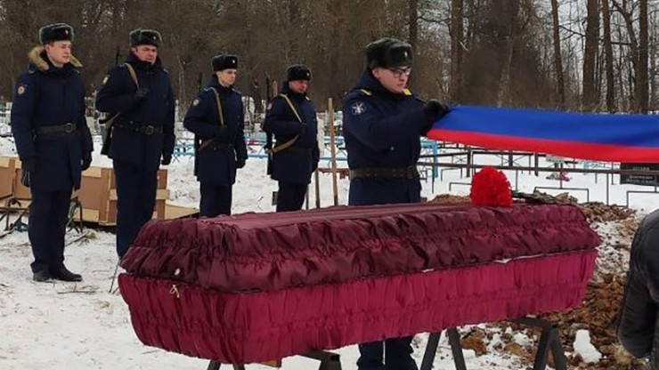 В Весьегонском округе похоронили Дениса Андреева, погибшего на Украине - новости ТИА