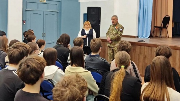 Ветеран боевых действий провел для тверских студентов урок Мужества - новости ТИА