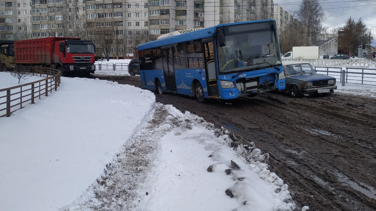 В Твери для ремонта перекрыли часть улицы Хромова - новости ТИА