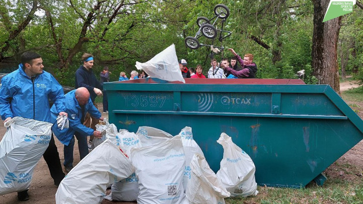 В Твери активисты убрали мусор на берегах Волги, Тьмаки и Соминки - новости ТИА