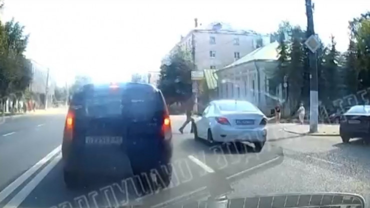 Опубликовано видео наезда на пешехода в Твери - новости ТИА
