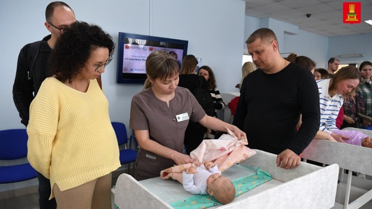 Депутаты предложили предоставить отцам новорожденных дополнительный отпуск - новости ТИА