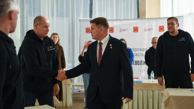 Участники программы "Герои Верхневолжья" пообщались с Героем России Анатолием Сысоевым - новости ТИА