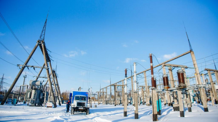 Несущие свет: Западнодвинский РЭС готовится к Дню энергетика - новости ТИА