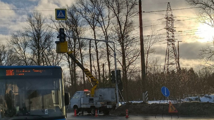 В Твери установили новый светофор на Московском шоссе - новости ТИА