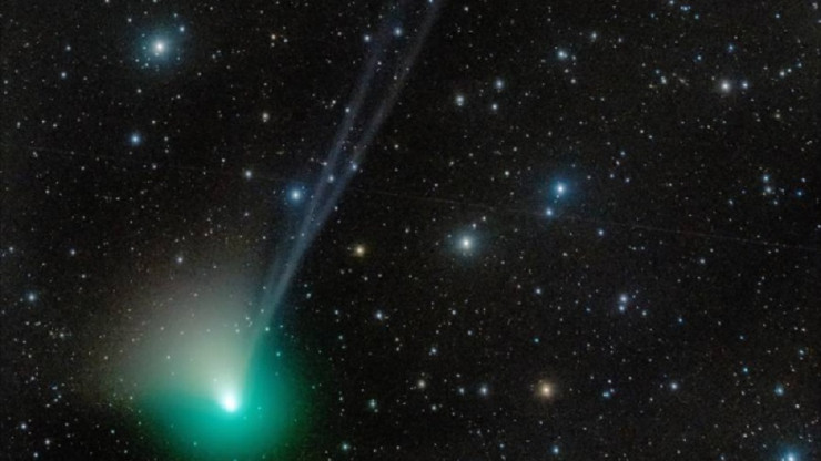 1 февраля можно увидеть яркую комету с длинным "хвостом" - новости ТИА