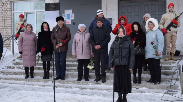 В школах Оленинского округа открыли мемориальные доски погибшим на СВО землякам - новости ТИА
