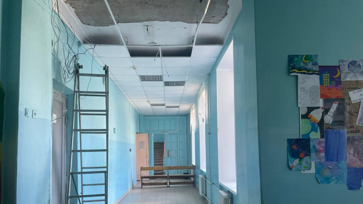 В одной из тверских школ обрушился потолок - новости ТИА