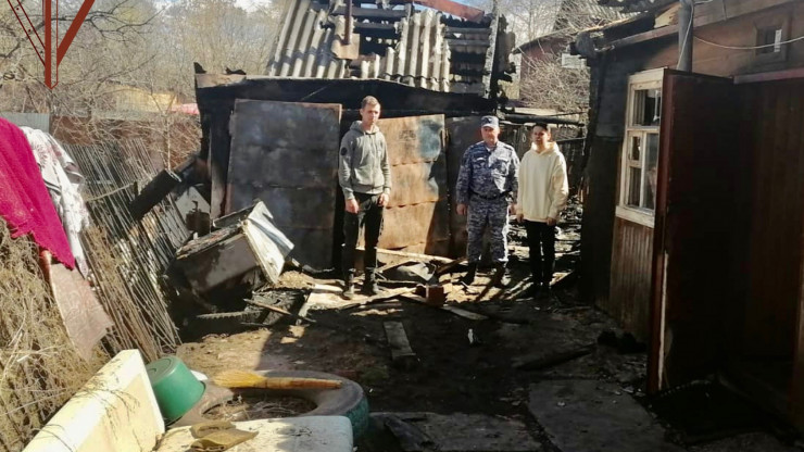 В Торжке спасли девочку из загоревшегося дома - новости ТИА