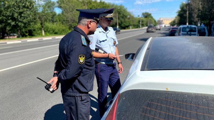 Тверичанин прямо во время поездки лишился дорогой иномарки из-за долга по кредиту - новости ТИА