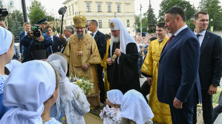 Патриарх Кирилл совершает чин Великого освящения Спасо-Преображенского собора Твери - новости ТИА