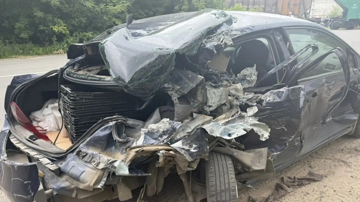 В Твери поезд разорвал легковушку - новости ТИА