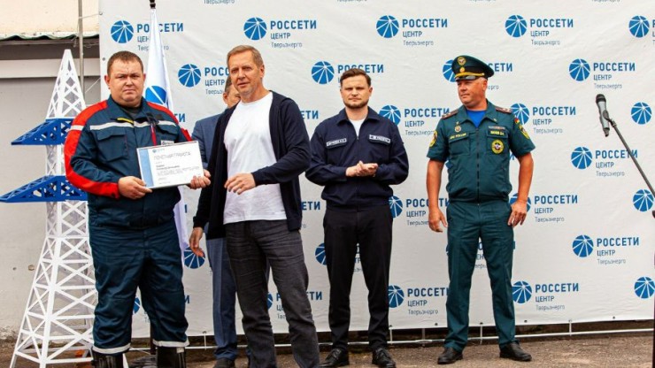 Энергетики повысили надежность электроснабжения 12 округов Тверской области - новости ТИА