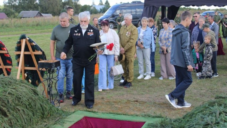 В Западнодвинском округе перезахоронили останки красноармейцев - новости ТИА
