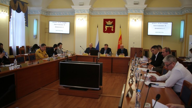 Тверские депутаты приняли в первом чтении бюджет и новый Устав Твери - новости ТИА