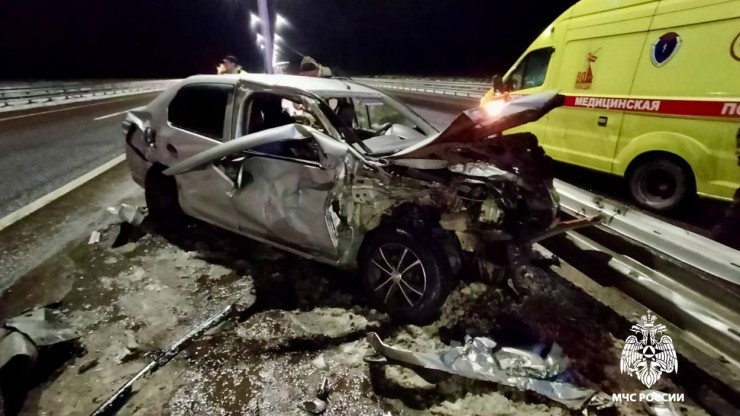 Сотрудники МЧС ликвидировали последствия аварии на М-11 в Тверской области - новости ТИА