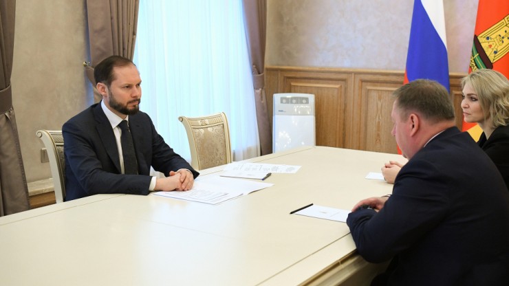 Виталий Королев и Алексей Пономарев обсудили расширение сотрудничества региона и федерального ведомства - новости ТИА