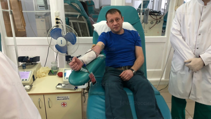 В Твери сотрудники МЧС приняли участие в акции по сдаче крови - новости ТИА