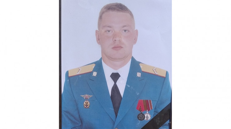 В Тверской области открыли мемориальную доску погибшему в ходе СВО Антону Бускину - новости ТИА