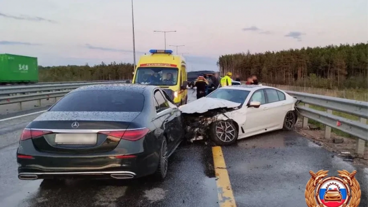 Появились подробности и фото массовой аварии на трассе в Тверской области - новости ТИА