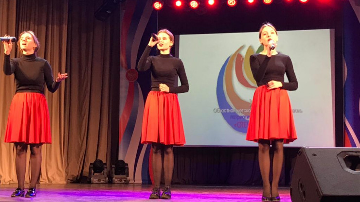 В Тверской области продолжается фестиваль патриотической песни "Отечество" - новости ТИА