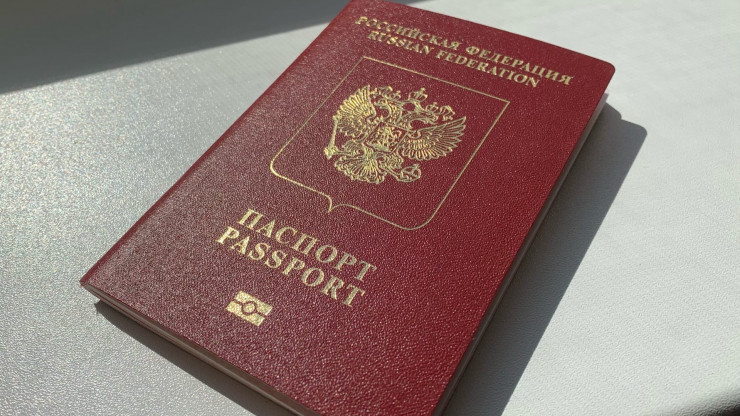 Госдума РФ приняла поправки об изъятии загранпаспортов у призывников - новости ТИА