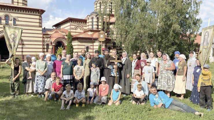 В Тверской области по берегам реки Тьмы прошел молодежный крестный ход - новости ТИА