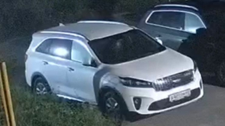 В Твери с парковки у дома неизвестный мужчина угнал автомобиль Kia Sorento - новости ТИА