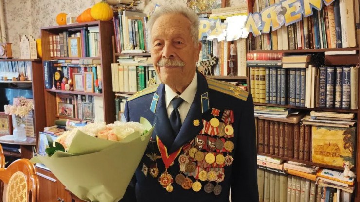 Ветерану ВОВ из Тверской области Петру Петровичу Потёмкину исполнилось 99 лет - новости ТИА